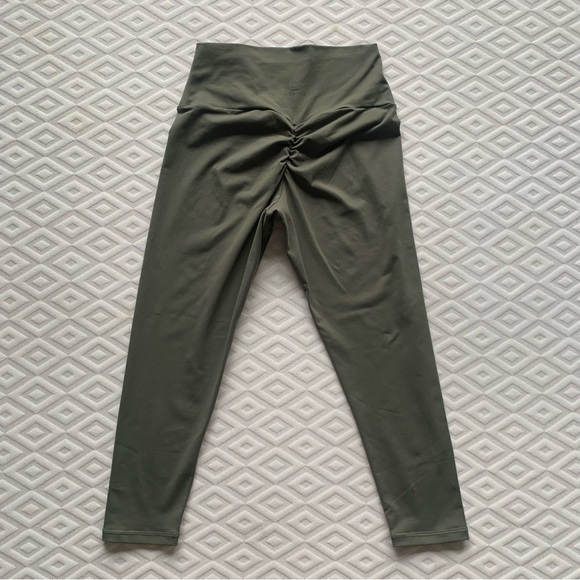 Ryderwear motion 7/8 scrunch bum leggings medium - Picture 3 of 12